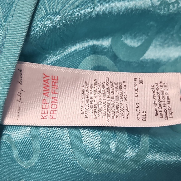 Never Fully Dressed Long Sleeve Wrap Midi Dress: Blue Print: Size- US 4 - Picture 9 of 14